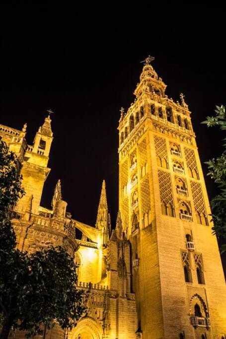 Atico Con Piscina Junto Catedral De Sevilla Exteriér fotografie